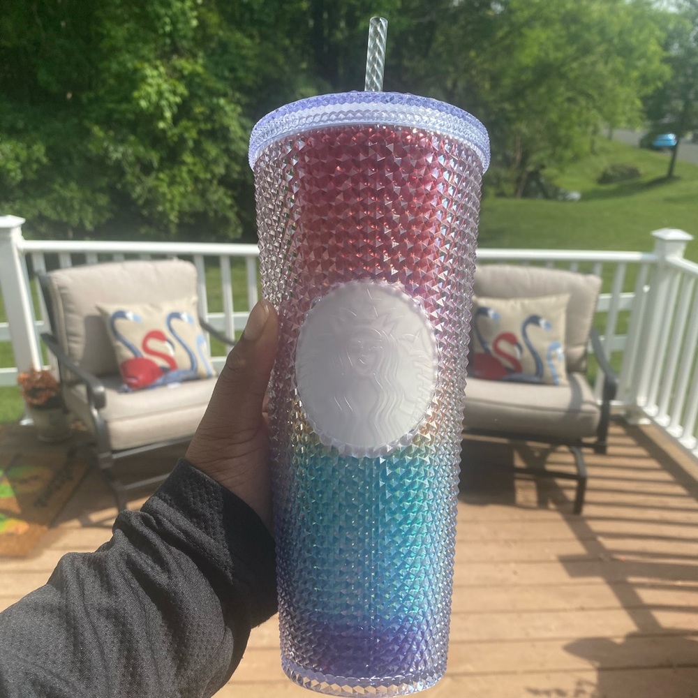 🏳️‍🌈 Limited Edition Starbucks Studded Pride Cup